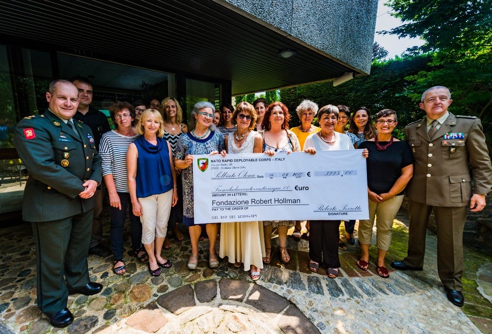 Solidarity donation to the Robert Hollman foundation