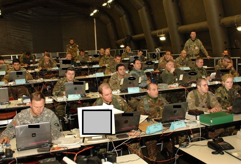EXERCISE EAGLE BLADE 09