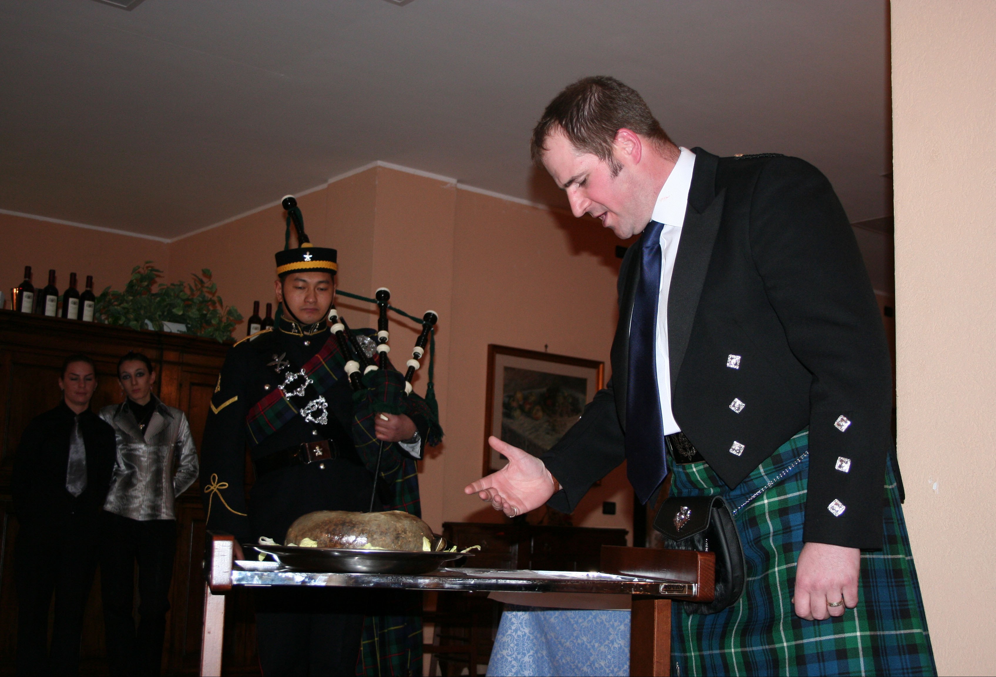 THE UK CONTINGENT CELEBRATES BURNS’ NIGHT WITH INTERNATIONAL COLLEAGUES