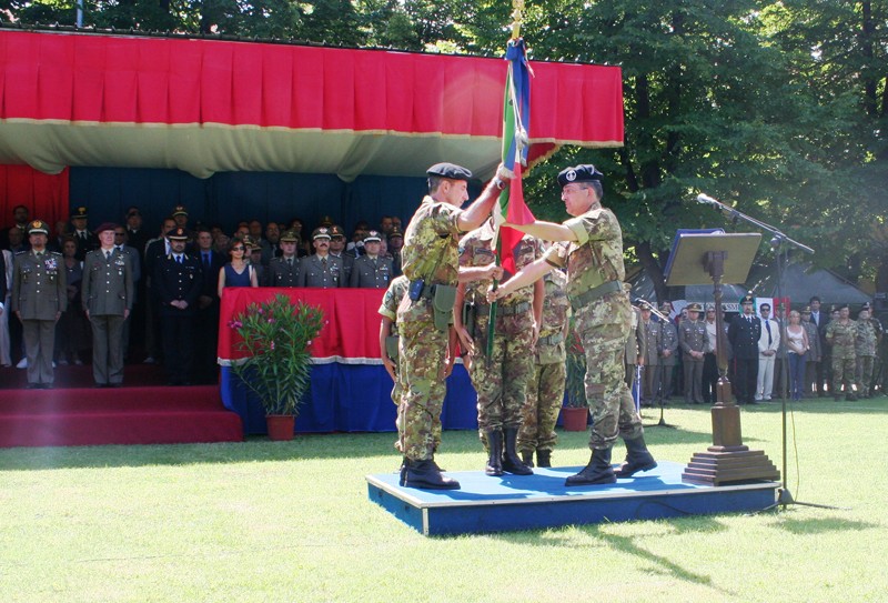 CHANGE OF COMMAND AT NRDC-IT’s 1st SIGNAL REGIMENT
