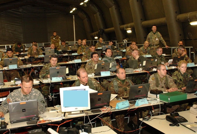 EXERCISE EAGLE LANDING 2004