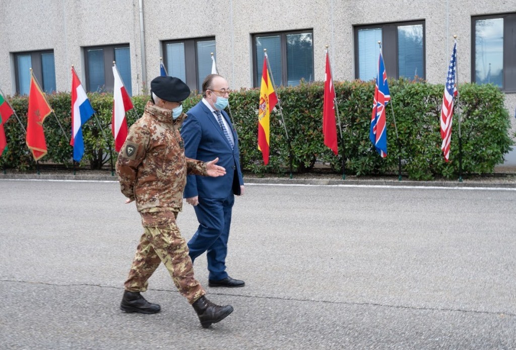 General Miglietta meets the Spanish Consul General